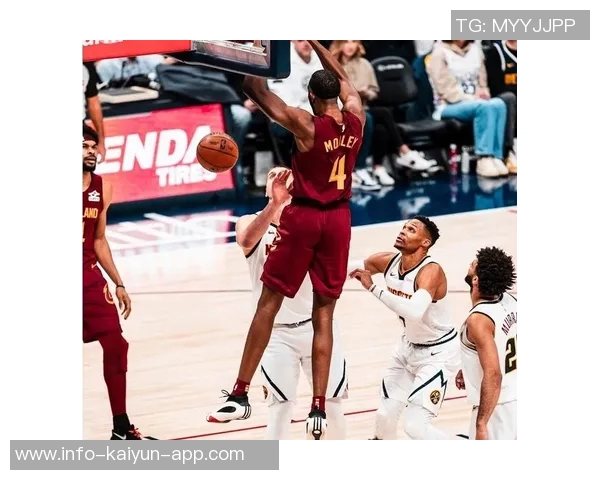 米切尔全场表现出色砍下33分助球队赢得胜利成为比赛关键人物